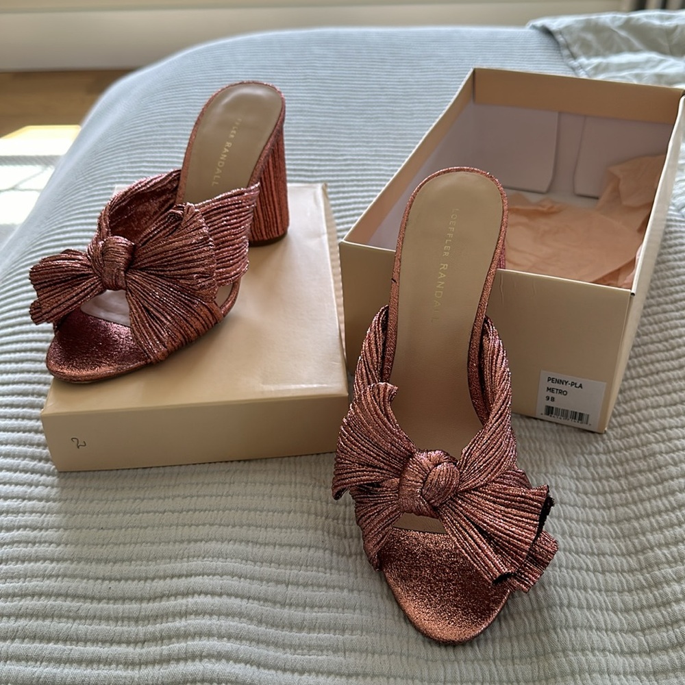 Size 9B Loeffler Randall Penny Knot mules in metallic pink.
